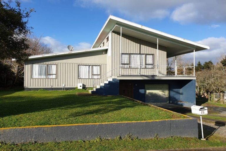 Photo of property in 15 Bridger Place, Eltham, 4322