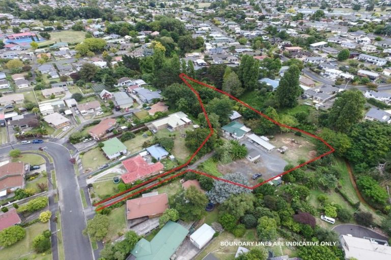 Photo of property in 33 Frederick Drive, Dinsdale, Hamilton, 3204