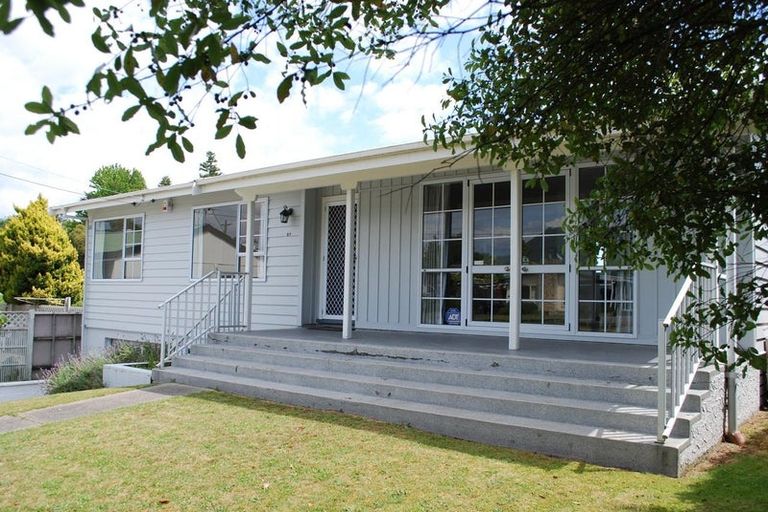 Photo of property in 27 Puriri Street, Hilltop, Taupo, 3330