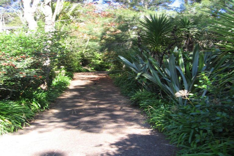 Photo of property in 189 Laingholm Drive, Laingholm, Auckland, 0604