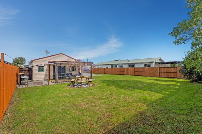 Photo of property in 25 Whitby Avenue, Whitianga, 3510