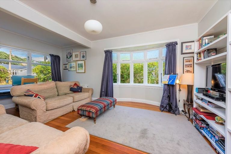 Photo of property in 43 Kano Street, Karori, Wellington, 6012