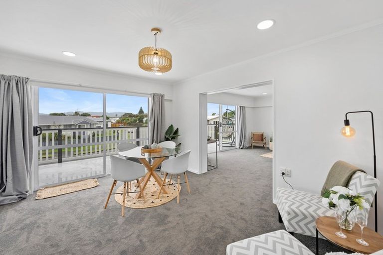 Photo of property in 6a-b Simcox Street, Otaki Beach, Otaki, 5512