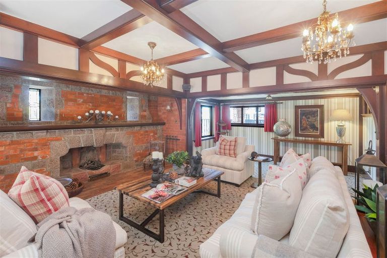 Photo of property in 283 Papanui Road, Merivale, Christchurch, 8052