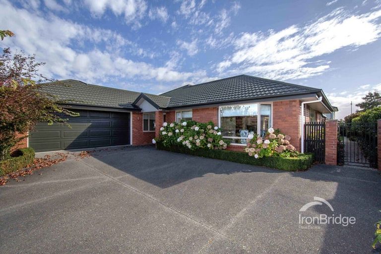 Photo of property in 8 Marguerite Place, Aidanfield, Christchurch, 8025