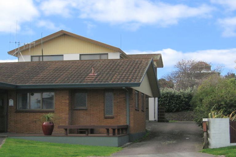 Photo of property in 3b Oceanview Road, Mount Maunganui, 3116