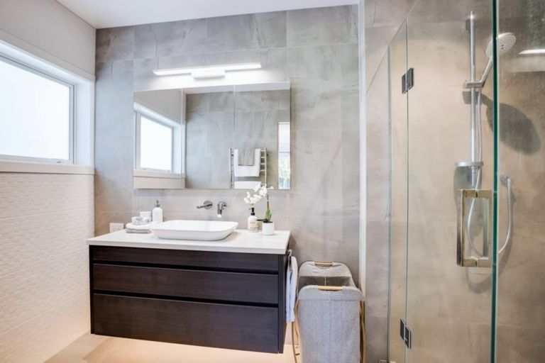 Photo of property in 61 Braemar Road, Castor Bay, Auckland, 0620