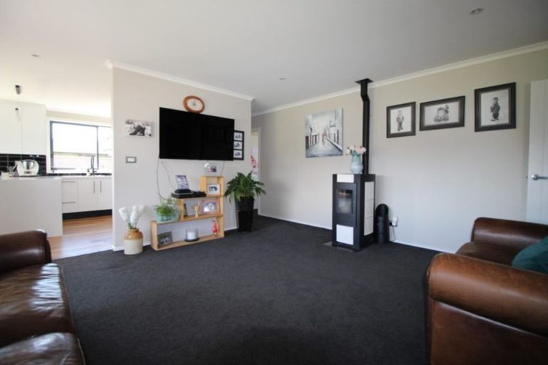 Photo of property in 19 Larch Crescent, Alexandra, 9320