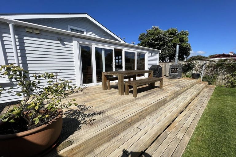 Photo of property in 1/5 Heretaunga Street, Petone, Lower Hutt, 5012