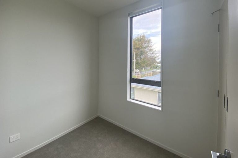 Photo of property in 3/2 Moor Avenue, Te Atatu Peninsula, Auckland, 0610