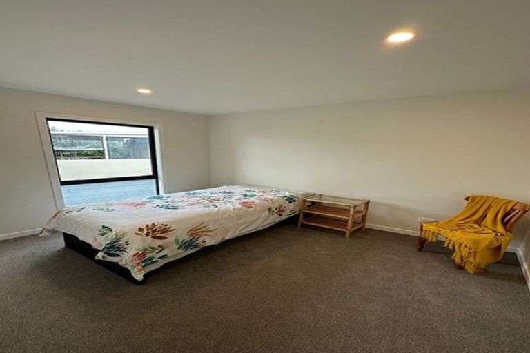 Photo of property in 12b Bluefin Way, West Harbour, Auckland, 0618