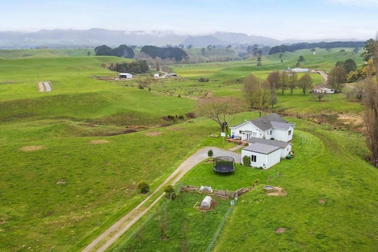 Photo of property in 332 Harwoods Road, Tapapa, Tirau, 3485