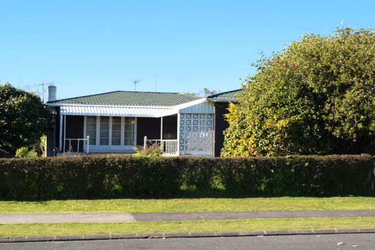 Photo of property in 88 Rosella Road, Mangere East, Auckland, 2024