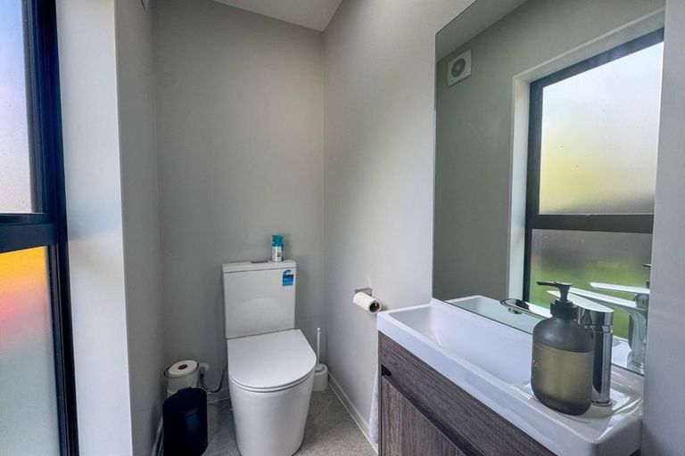 Photo of property in 9c Sari Place, Massey, Auckland, 0614