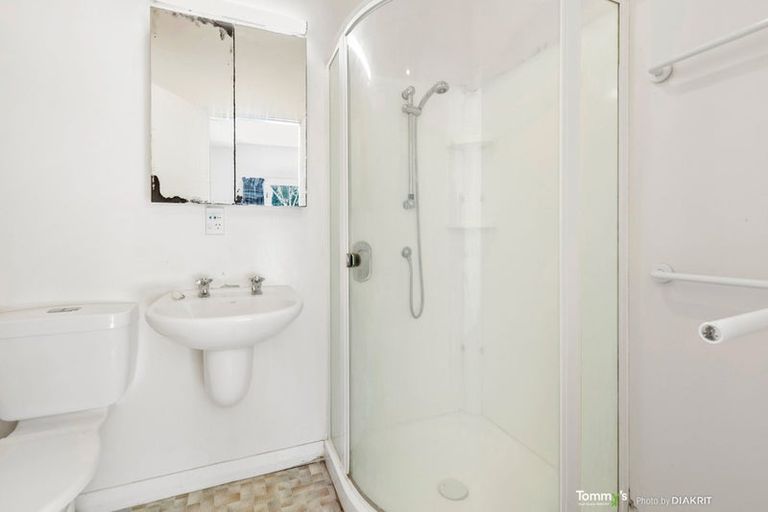 Photo of property in 1 Balfour Street, Mornington, Wellington, 6021