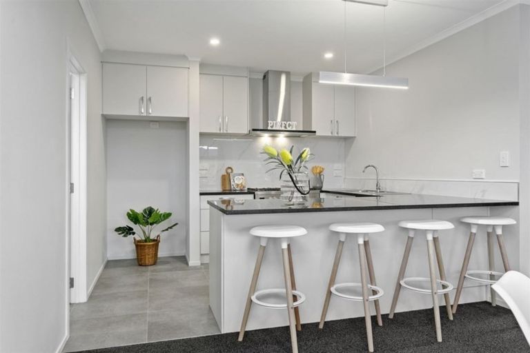 Photo of property in 10 Hehan Close, Cambridge, 3434