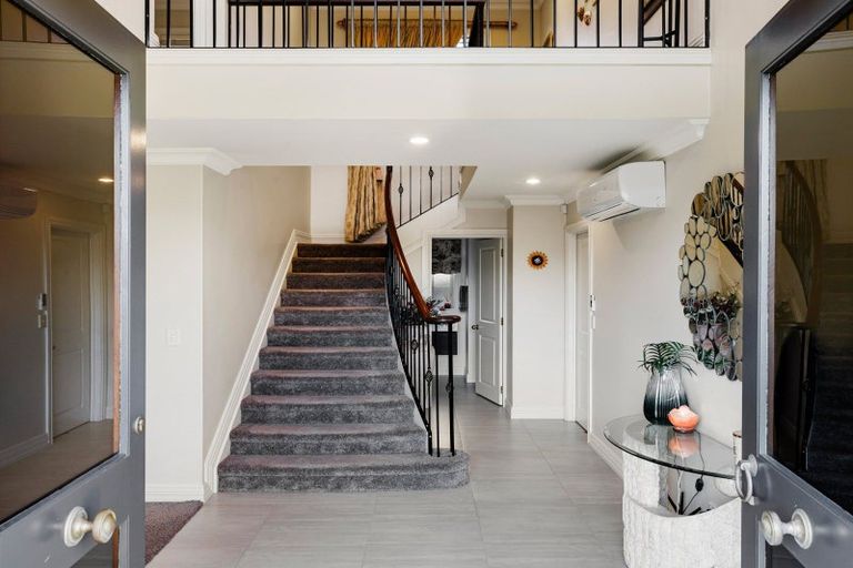 Photo of property in 30 Nielsen Gardens, Rototuna, Hamilton, 3210