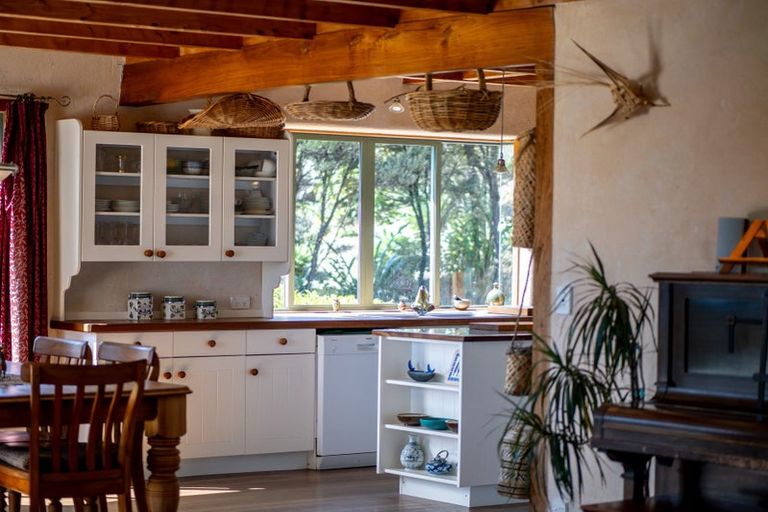 Photo of property in 18 Lichen Grove, Russell, 0272