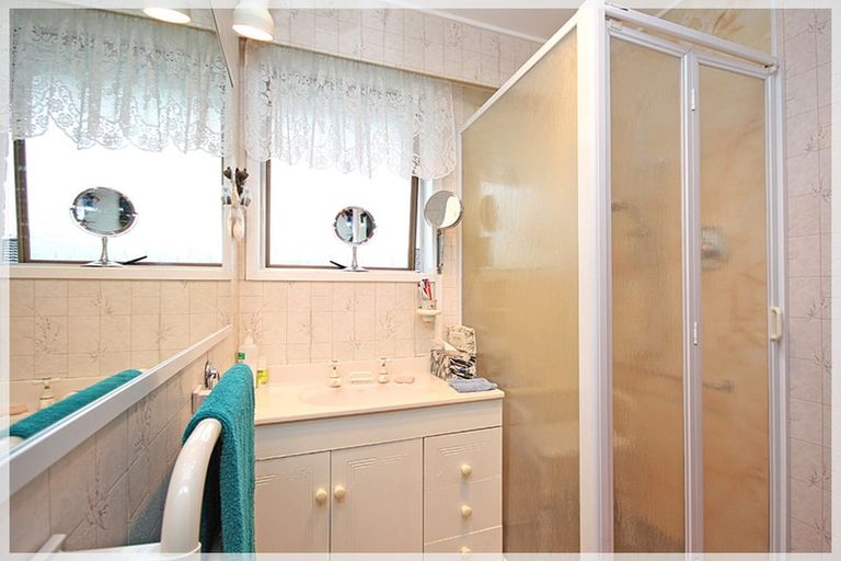 Photo of property in 49 Rugby Street, Levin, 5510