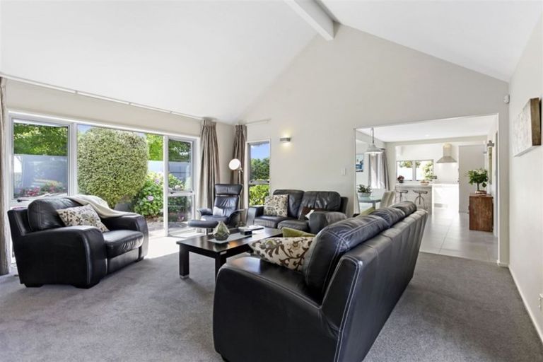 Photo of property in 70c Clyde Road, Ilam, Christchurch, 8041