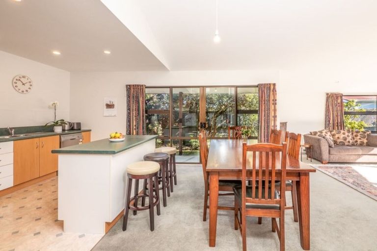 Photo of property in 32a Farquhars Road, Redwood, Christchurch, 8051