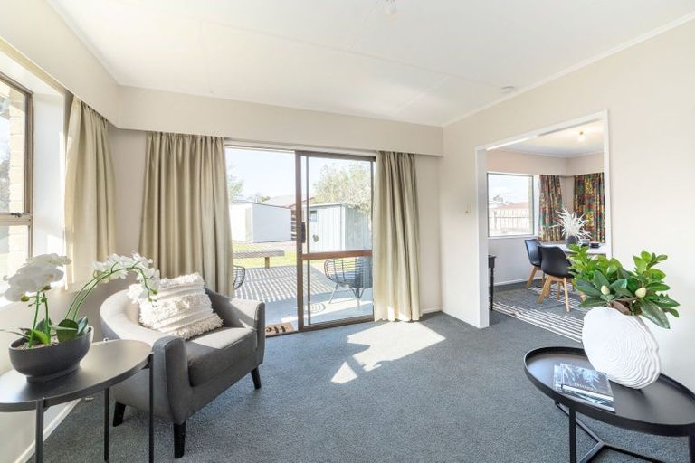 Photo of property in 20 Fisher Place, Carterton, 5713