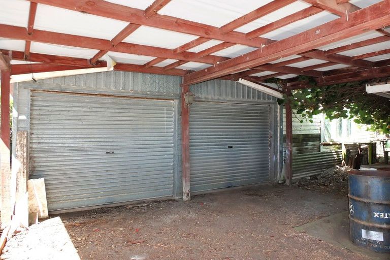 Photo of property in 7 Beach Street, Tangimoana, 4822