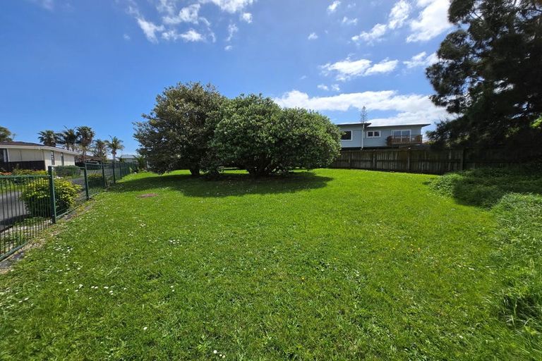 Photo of property in 40 Evans Road, Weymouth, Auckland, 2103