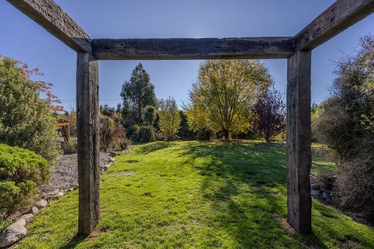 Photo of property in 10 Jack Young Place, Albert Town, Wanaka, 9305