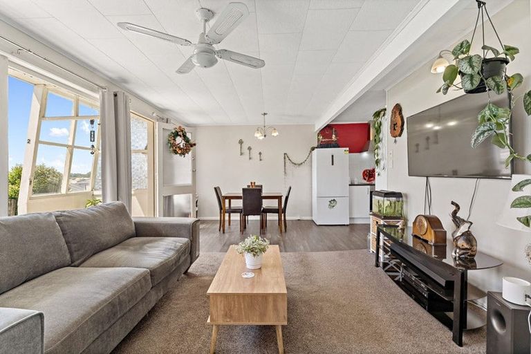 Photo of property in 2/56 Glasgow Road, Pukekohe, 2120