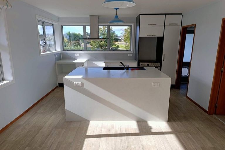 Photo of property in 127 Welcome Bay Road, Welcome Bay, Tauranga, 3112