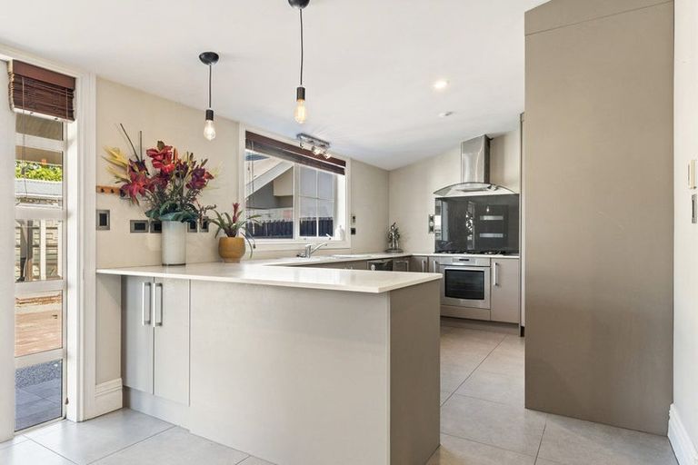 Photo of property in 40 Avalon Street, Richmond, Christchurch, 8013