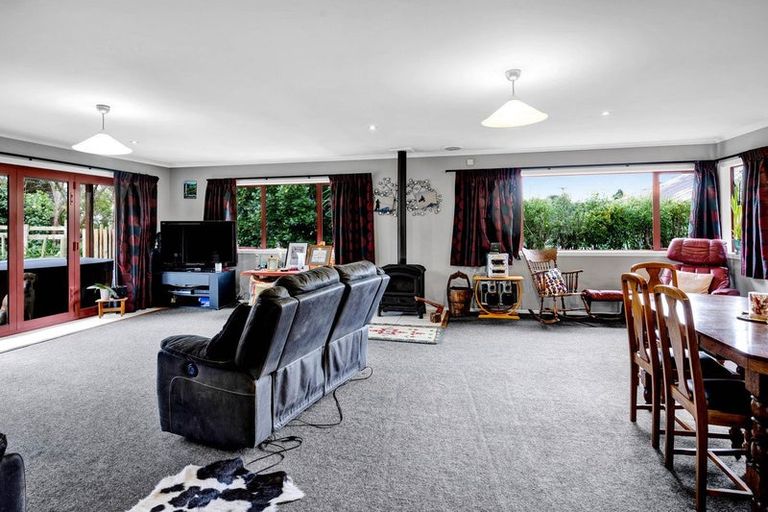 Photo of property in 153 Kakaramea Road, Kakaramea, Patea, 4598