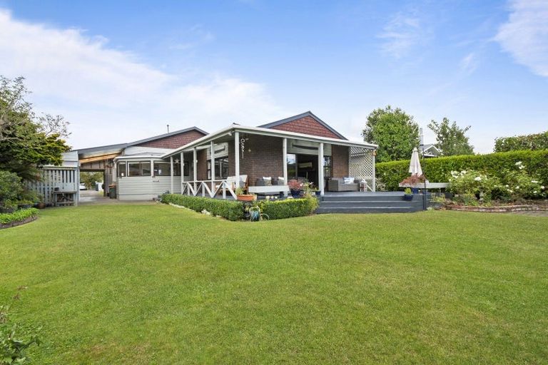 Photo of property in 77 Limbrick Street, Terrace End, Palmerston North, 4410