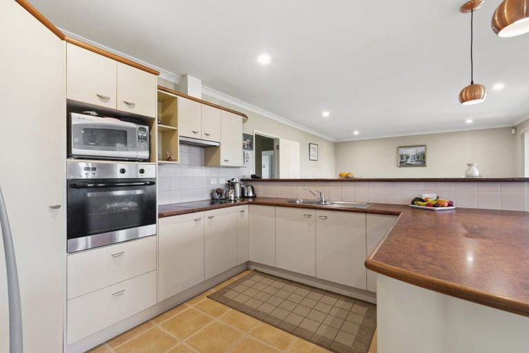 Photo of property in 58 Rathmar Drive, Manurewa, Auckland, 2105