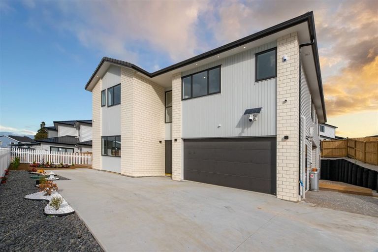 Photo of property in 23 Cirrus Way, Ranui, Auckland, 0612