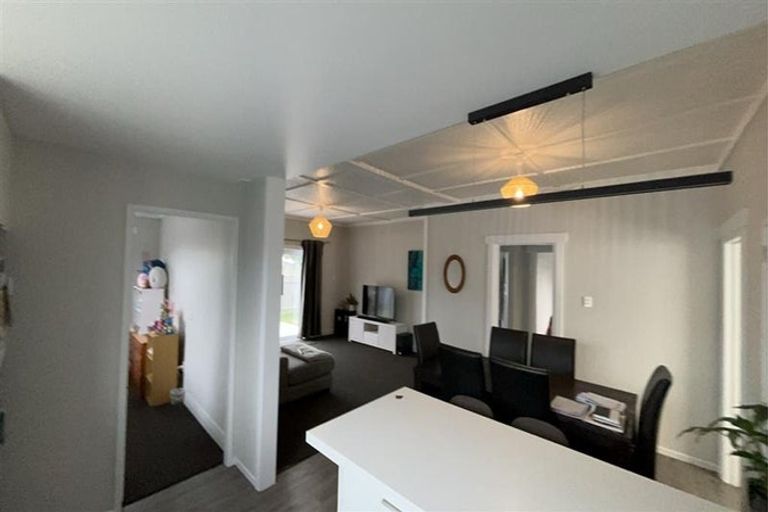 Photo of property in 197 Seaview Road, Westown, New Plymouth, 4310