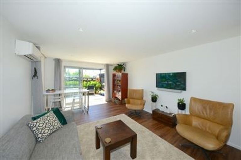 Photo of property in 67 Essex Street, Phillipstown, Christchurch, 8011