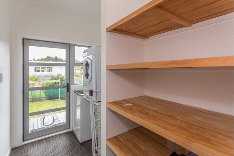 Photo of property in 42a Kent Avenue, Waitarere Beach, Levin, 5510