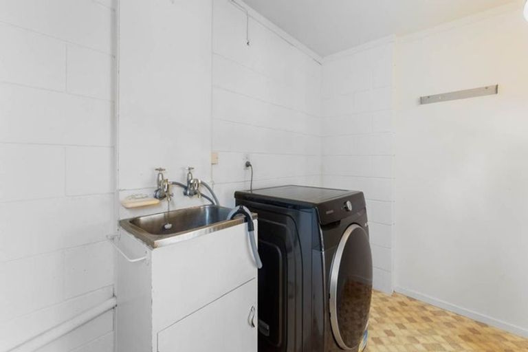 Photo of property in 7 Munstead Place, Hillcrest, Auckland, 0627