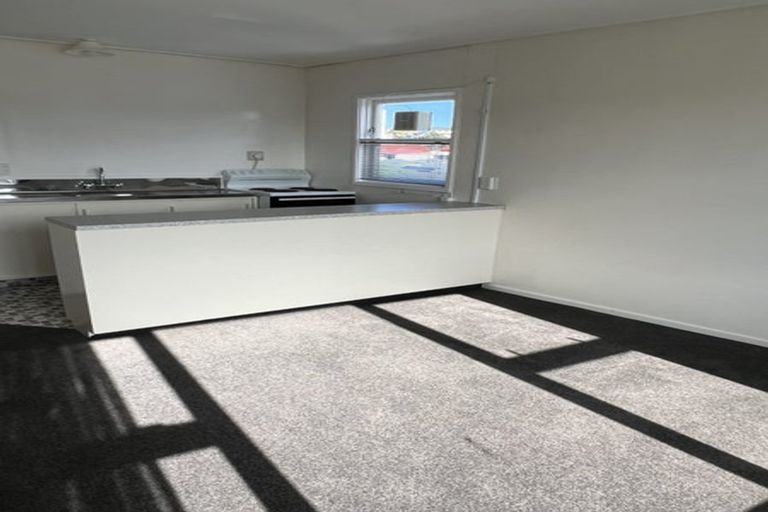 Photo of property in 26 Rhodes Street, Newtown, Wellington, 6021