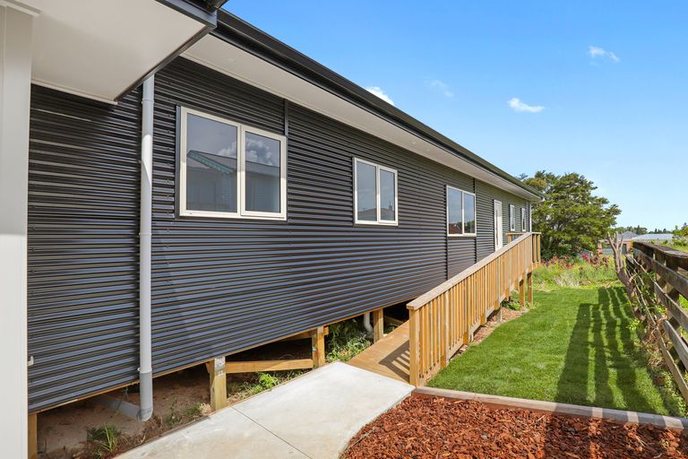 Photo of property in 10 Burgess Street, Te Aroha, 3320