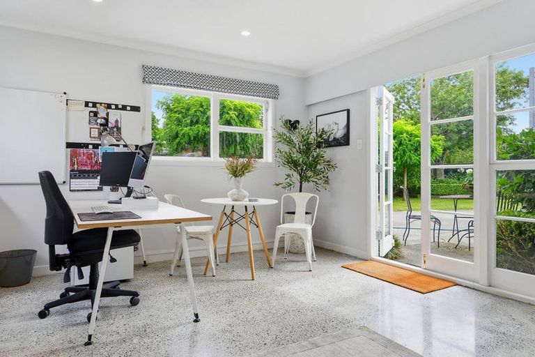 Photo of property in 27 Alfred Street, Fairfield, Hamilton, 3214