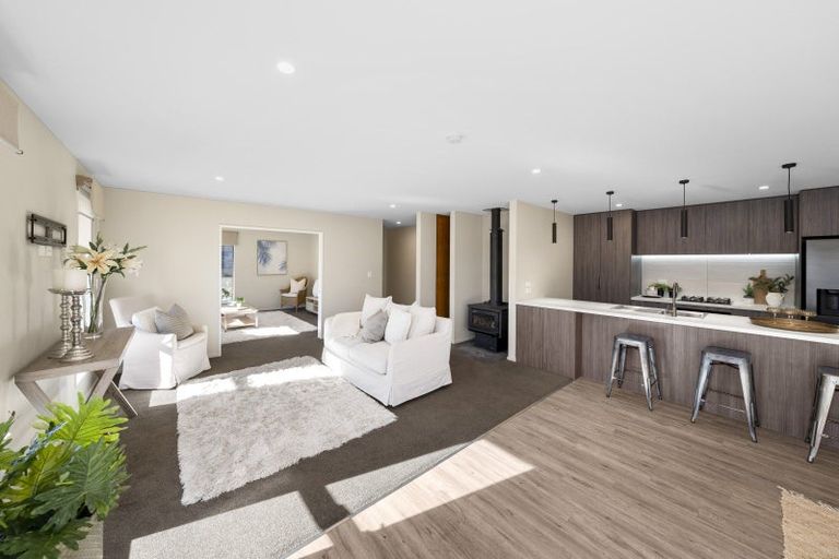 Photo of property in 6 Deans Place, Amberley, 7410