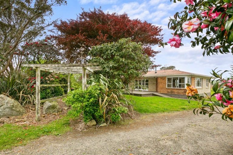 Photo of property in 342 Inland North Road, Tikorangi, Waitara, 4383
