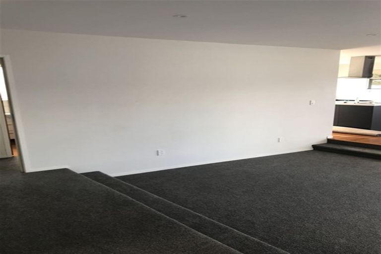 Photo of property in 51 Reelick Avenue, Pakuranga Heights, Auckland, 2010