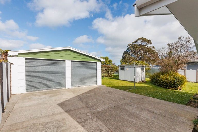 Photo of property in 16 Bendigo Street, Cloverlea, Palmerston North, 4412