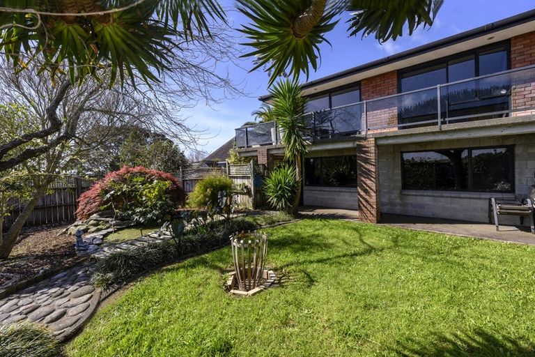 Photo of property in 11d Redwood Crescent, Hurdon, New Plymouth, 4310
