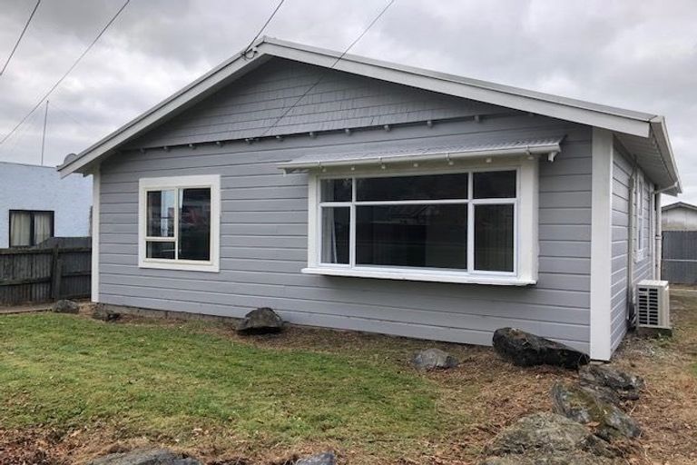 Photo of property in 98 Hokonui Drive, Gore, 9710
