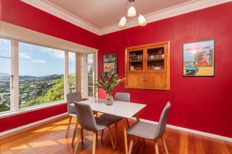 Photo of property in 15 Mertoun Terrace, Highbury, Wellington, 6012
